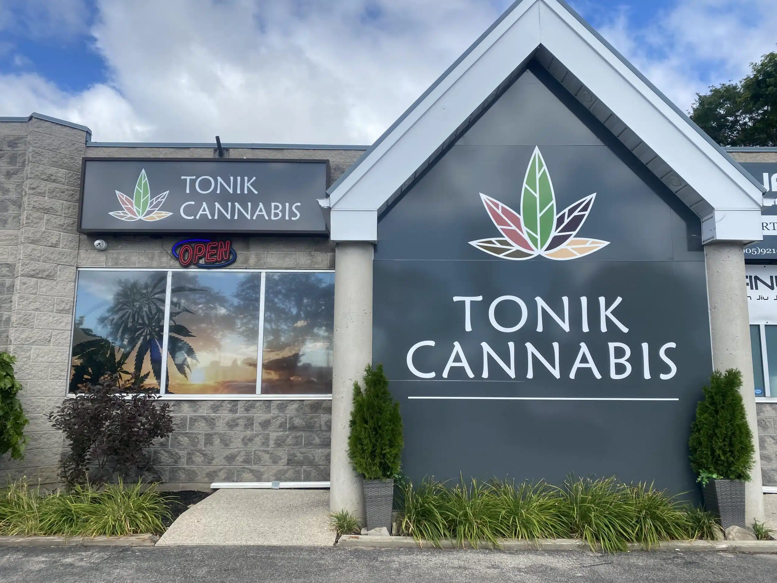 cannabis store brantford fairview